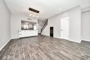 1801 Stoney Brook Dr, Houston, TX 77063 - Photo 13