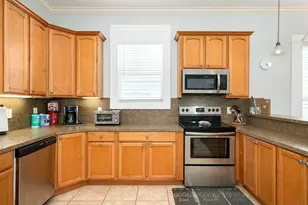 3529 Ave S, Galveston, TX 77550 - Photo 17