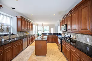 2213 Jernigan Ford, Dickinson, TX 77539 - Photo 17