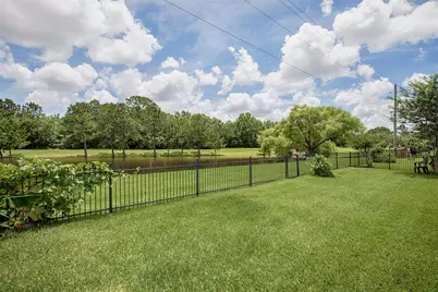 2213 Jernigan Ford, Dickinson, TX 77539 - Photo 35