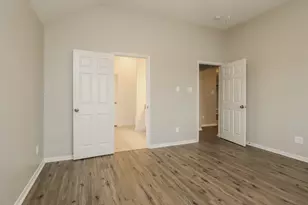 302 Cedar Branch Dr, League City, TX 77573 - Photo 11