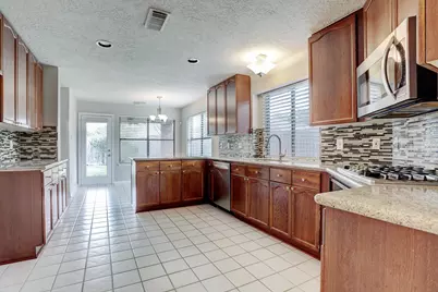 3126 Pebble Bay Drive, League City, TX 77573 - Photo 15
