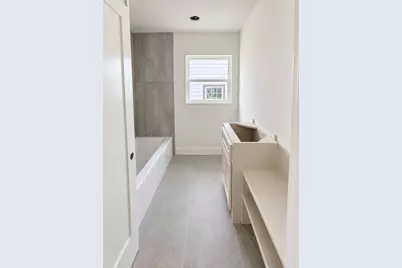 524 N Super Street, Houston, TX 77011 - Photo 9