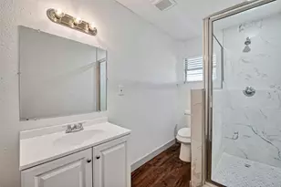 1200 Cypress St, Baytown, TX 77520 - Photo 19