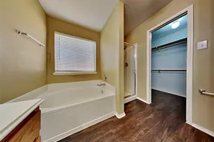 6815 Baron Gate Ct, Spring, TX 77379 - Photo 11