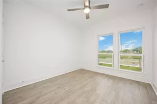 5313 Liberty Rd, Houston, TX 77026 - Photo 11