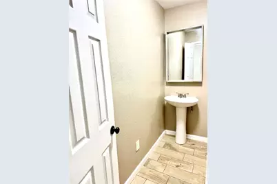 7225 Hummingbird Lane, Texas City, TX 77591 - Photo 13