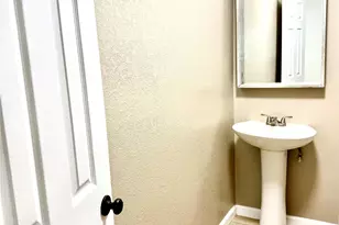 7225 Hummingbird Ln, Texas City, TX 77591 - Photo 13