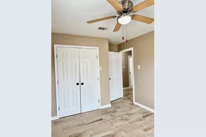 7225 Hummingbird Lane, Texas City, TX 77591 - Photo 17