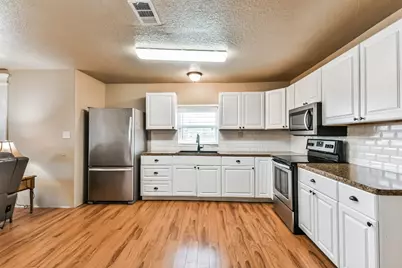 20006 Sanchez Road, Alvin, TX 77511 - Photo 7
