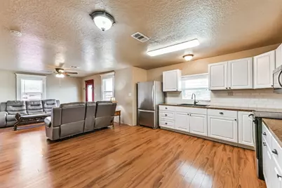 20006 Sanchez Road, Alvin, TX 77511 - Photo 9