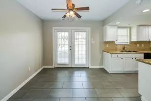 1810 Runaway Scrape Ct, Richmond, TX 77406 - Photo 7
