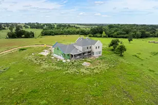 202 Blackberry Ln, Washington, TX 77880 - Photo 1