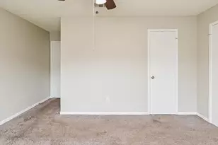 4927 Kilkenny Dr, Houston, TX 77048 - Photo 13