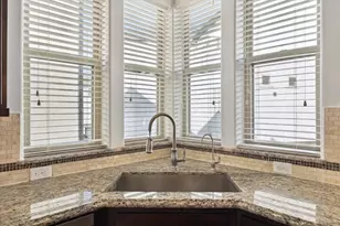 9632 Kings Cross Station, Houston, TX 77045 - Photo 7