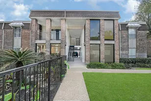 7555 Katy Fwy, Houston, TX 77024 - Photo 17