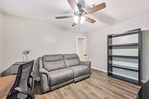 15711 Sea Liner Dr, Houston, TX 77062 - Photo 27