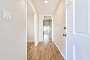 15711 Sea Liner Dr, Houston, TX 77062 - Photo 5