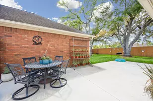 15114 Greenleaf Ln, Houston, TX 77062 - Photo 29