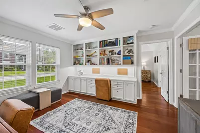 15114 Greenleaf Lane, Houston, TX 77062 - Photo 17