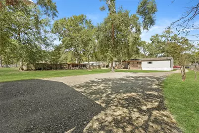 16416 Crockett Bend Drive, Conroe, TX 77303 - Photo 37