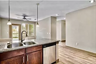 1920 Hollister St, Houston, TX 77080 - Photo 9