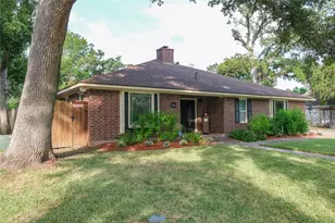 324 Juniper St, Lake Jackson, TX 77566 - Photo 49
