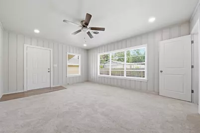 711 Bowie Street, Baytown, TX 77520 - Photo 13