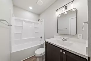 711 Bowie St, Baytown, TX 77520 - Photo 15