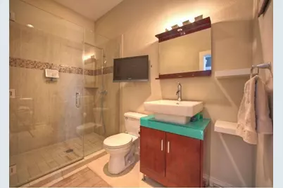 806 Jackson Hill Street #302, Houston, TX 77007 - Photo 9