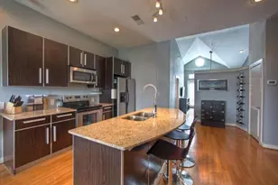 806 Jackson Hill St, Houston, TX 77007 - Photo 5