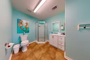 1822 Redfish Ln, Crystal Beach, TX 77650 - Photo 17