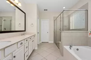 12601 Floral Park Ln, Pearland, TX 77584 - Photo 21