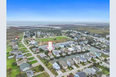 12901 E Barcelona, Galveston, TX 77554 - Photo 37