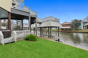 12901 E Barcelona, Galveston, TX 77554 - Photo 33