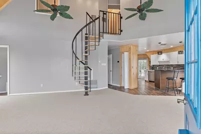 12901 E Barcelona, Galveston, TX 77554 - Photo 3