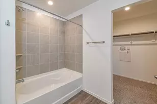 5423 Wyndham Rdg Ln, Spring, TX 77373 - Photo 17