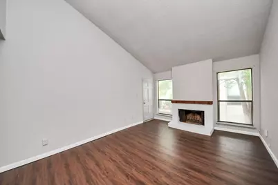 10051 Westpark Drive #272, Houston, TX 77042 - Photo 9