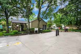 10051 Westpark Dr, Houston, TX 77042 - Photo 35