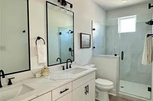 810 Elkhart St, Houston, TX 77091 - Photo 37