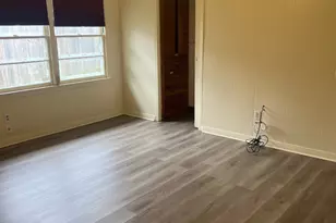 405 19th St N, Texas City, TX 77590 - Photo 11