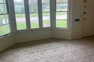 405 19th St N, Texas City, TX 77590 - Photo 5