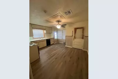 405 19th Street N, Texas City, TX 77590 - Photo 15