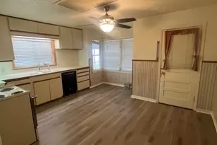 405 19th St N, Texas City, TX 77590 - Photo 15