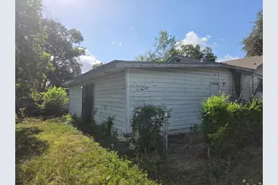 2135 W Wildwood Drive, San Antonio, TX 78201 - Photo 25