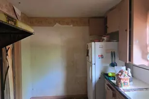 2135 W Wildwood Dr, San Antonio, TX 78201 - Photo 11
