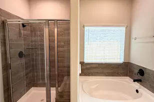 13627 Lago Vista Dr, Iowa Colony, TX 77583 - Photo 13