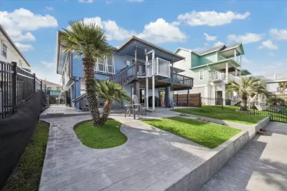 15 S Curlew Street, La Marque, TX 77568 - Photo 5