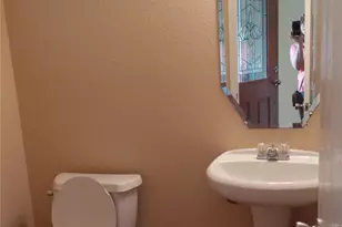 2622 Skyview Shadows Ct, Houston, TX 77047 - Photo 9