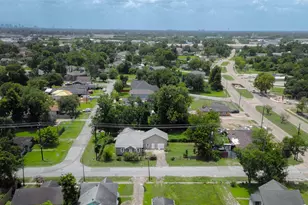 4301 Russell St, Houston, TX 77026 - Photo 3